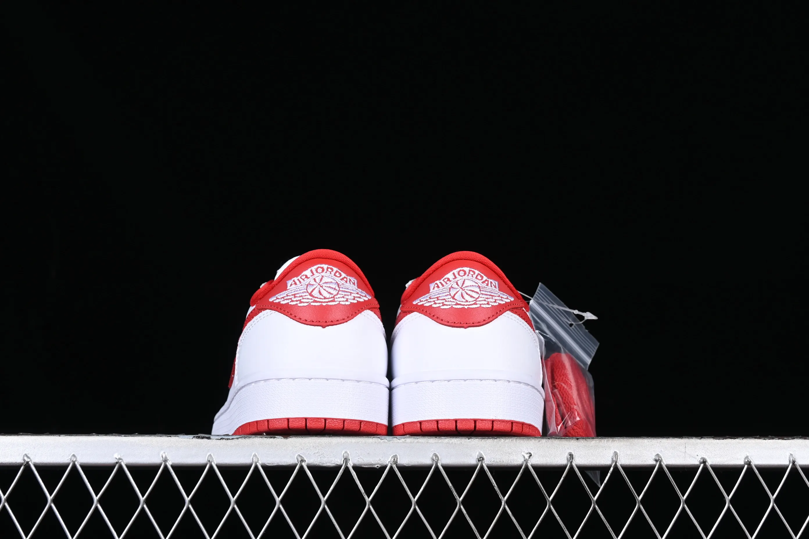 All categories Air Jordan Jordan series basketball shoes Air Jordan 1 Low Z version Air Jordan 1 Low AJ1 Joe 1 silver red low-top cultural casual sneakers CZ0790-161